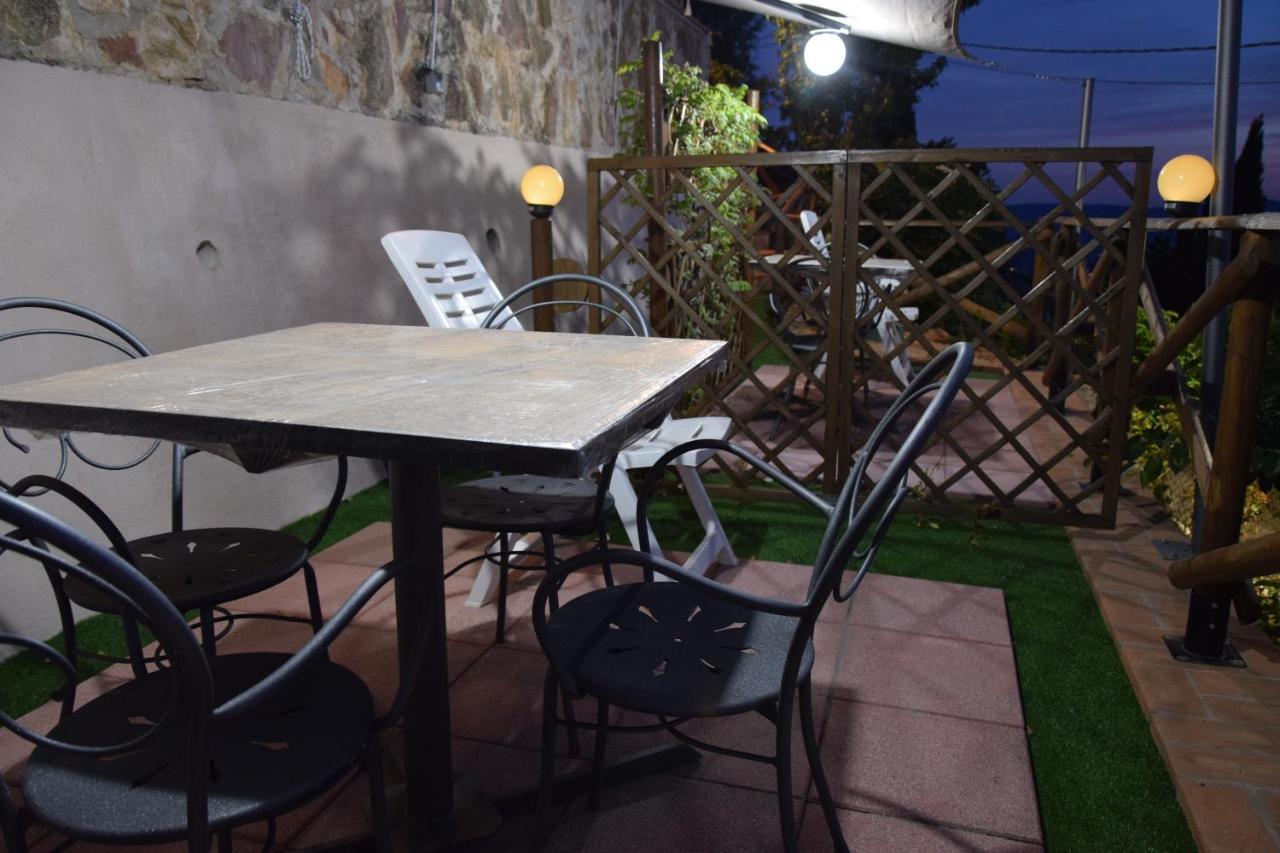 Casa Galoppa Apartment Trevi Ngoại thất bức ảnh